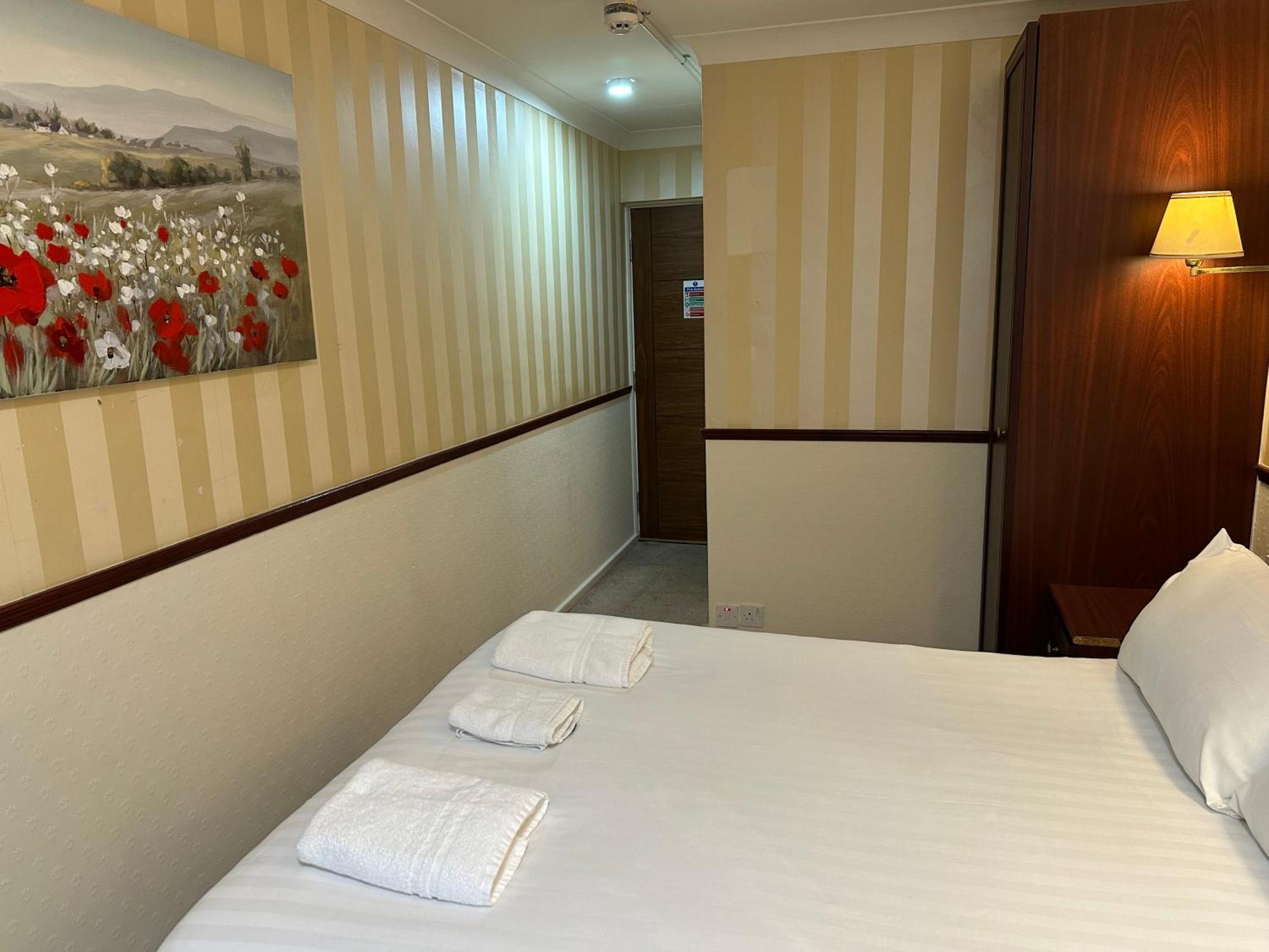 Normanhurst Hotel Sale Bagian luar foto